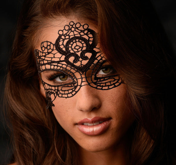 The Enchanted Black Lace Mask - TFA